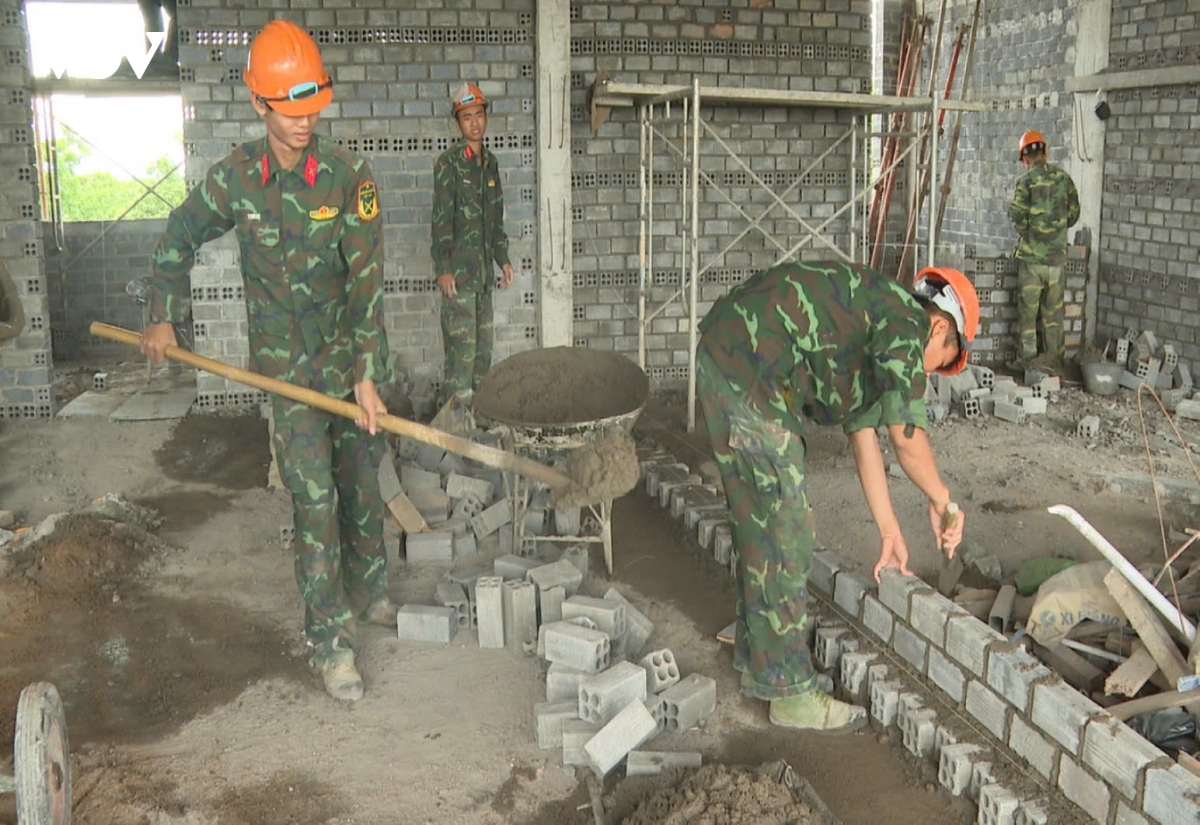 Dak lak yeu cau hoan thanh 3 truong noi tru vung bien truoc 30 8 hinh anh 1