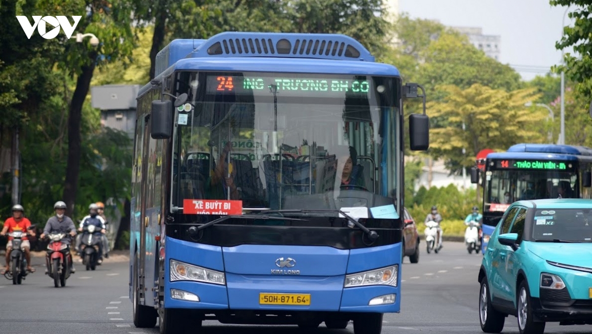 Lượng hành khách tăng kỉ lục sau khi miễn phí vé xe buýt ở TP.HCM