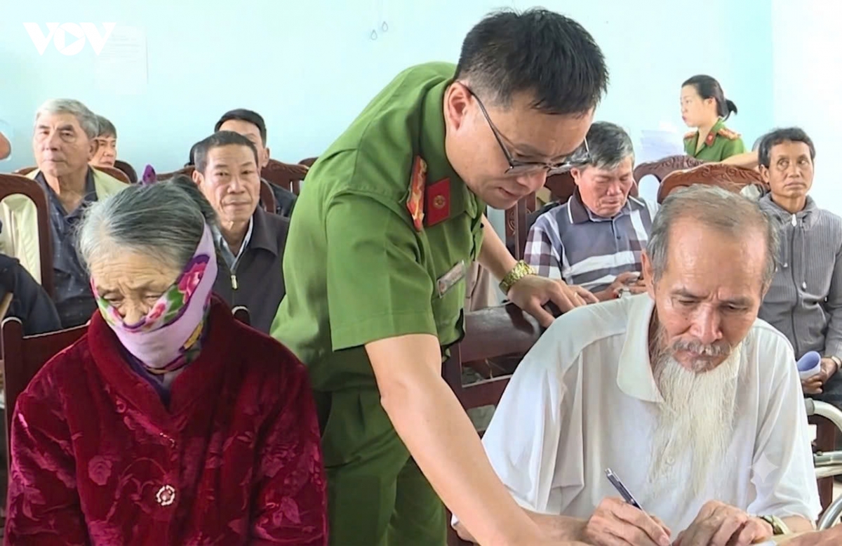 hy vong tim lai nguoi than qua tung mau adn hinh anh 2