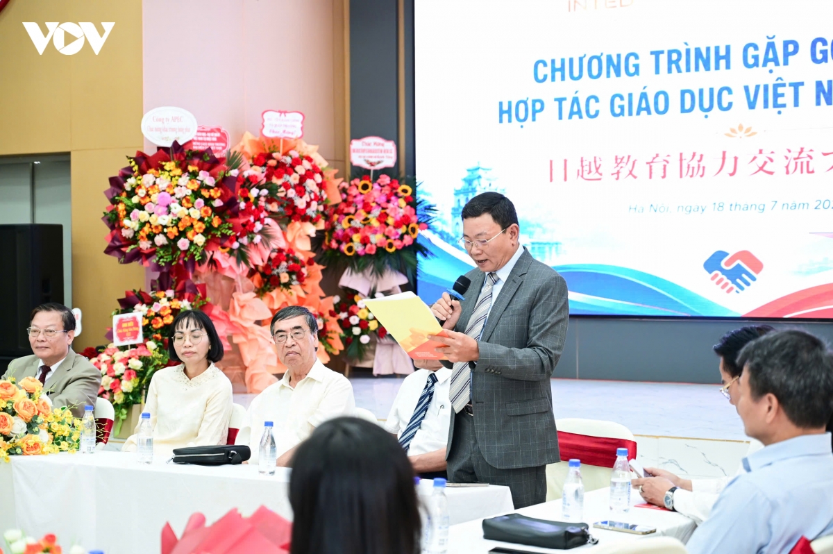 xuat-ban-sach-2.jpg