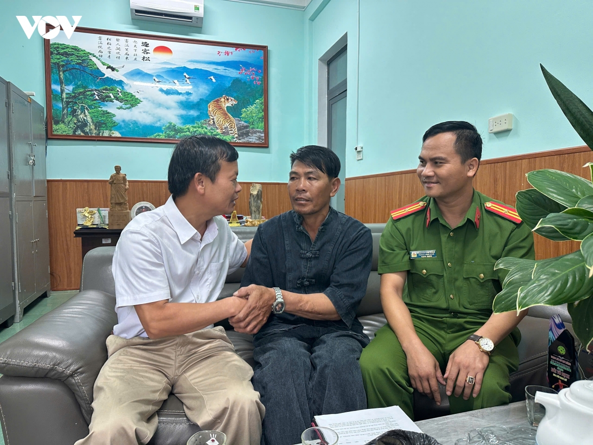 giai cuu nguoi dan ong di lac o quang ngai, bao toan hon 1,2 ty dong hinh anh 3