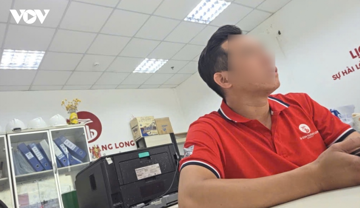 Người của ban quản lý khăngr định ch