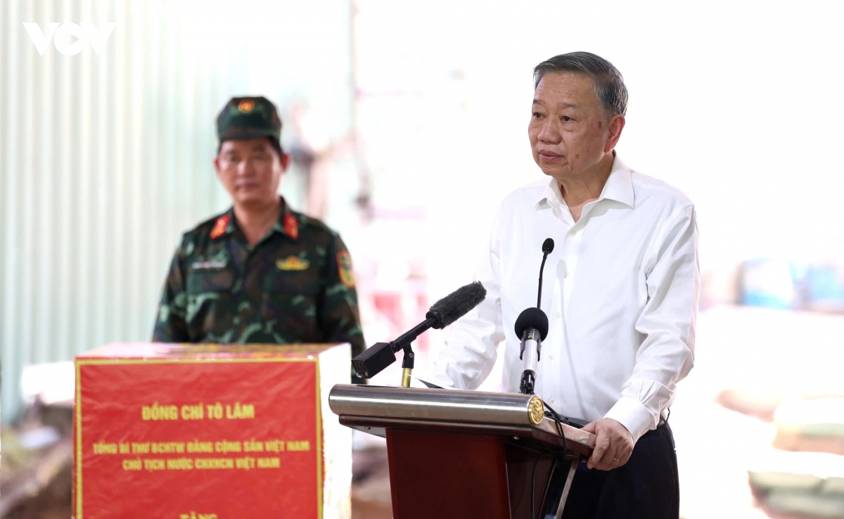 tong bi thu, chu tich nuoc dang huong tai noi quy tap hai cot liet si o cong vien le thi rieng hinh anh 12