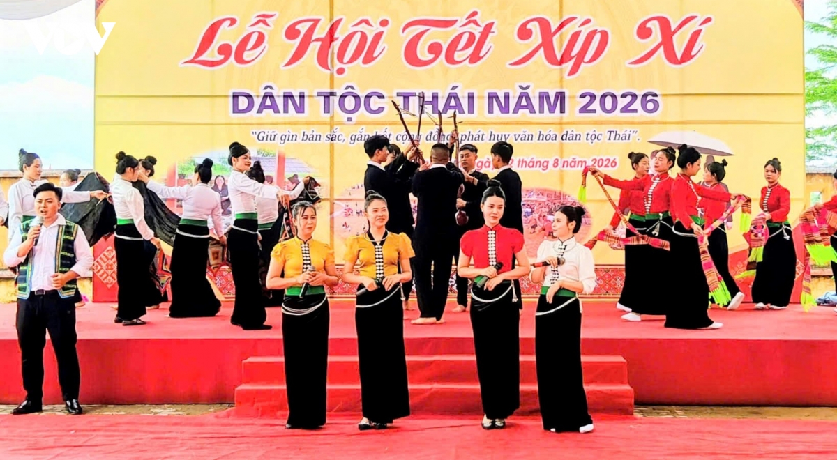 ron rang tet xip xi cua dong bao thai muong lo hinh anh 6