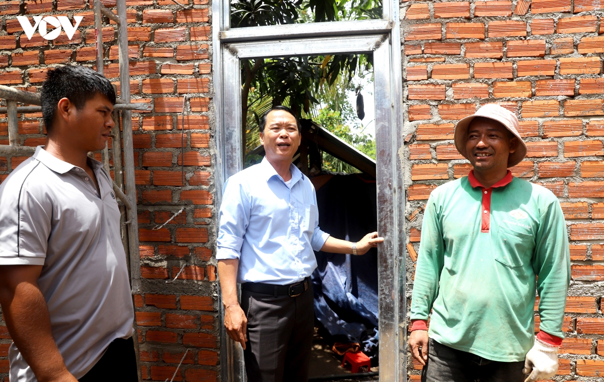 mo hinh moi to chuc Dang dong hanh cung ho dan thoat ngheo o Dak lak hinh anh 1