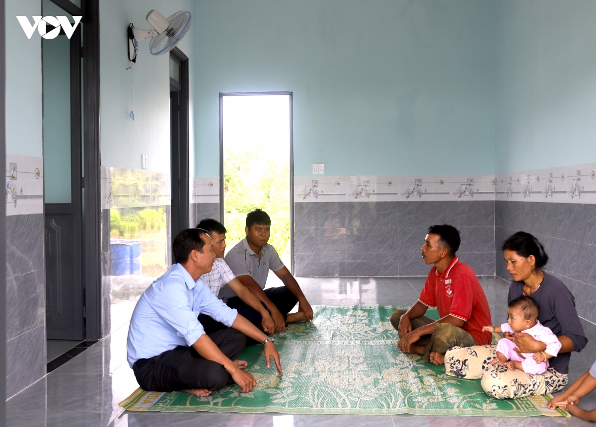 mo hinh moi to chuc Dang dong hanh cung ho dan thoat ngheo o Dak lak hinh anh 3
