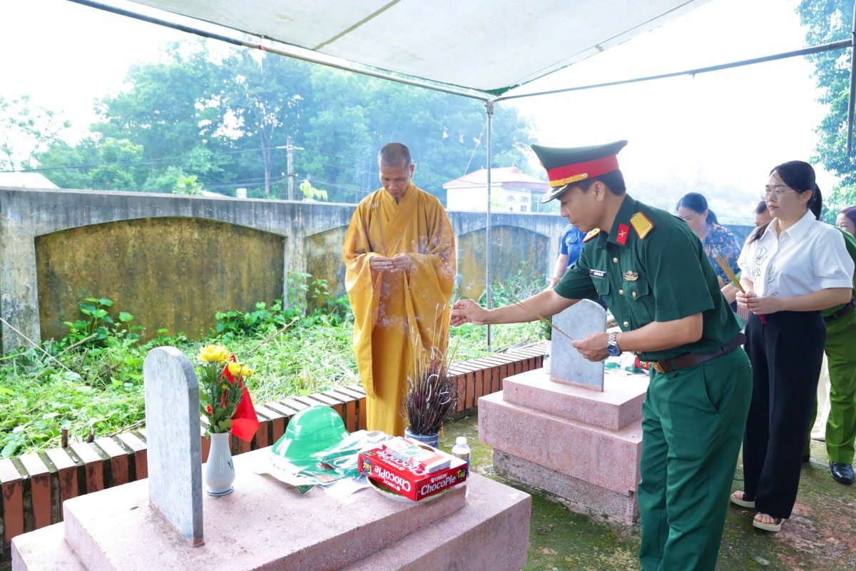 chien dich 500 ngay dem thai nguyen da lay duoc 402 mau hai cot liet si hinh anh 1