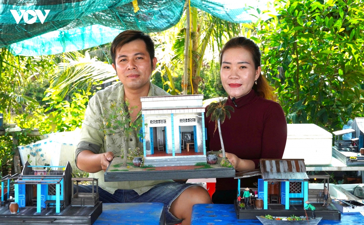 cap vo chong 9x bo pho ve giu hon nha co mien tay hinh anh 1