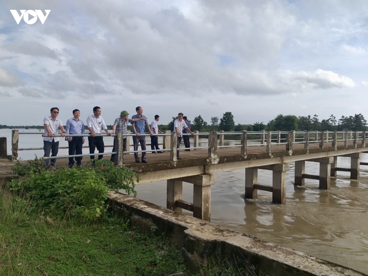 Dak lak ra soat cong trinh thuy loi, diem sat lo truoc cao diem mua mua lu hinh anh 2