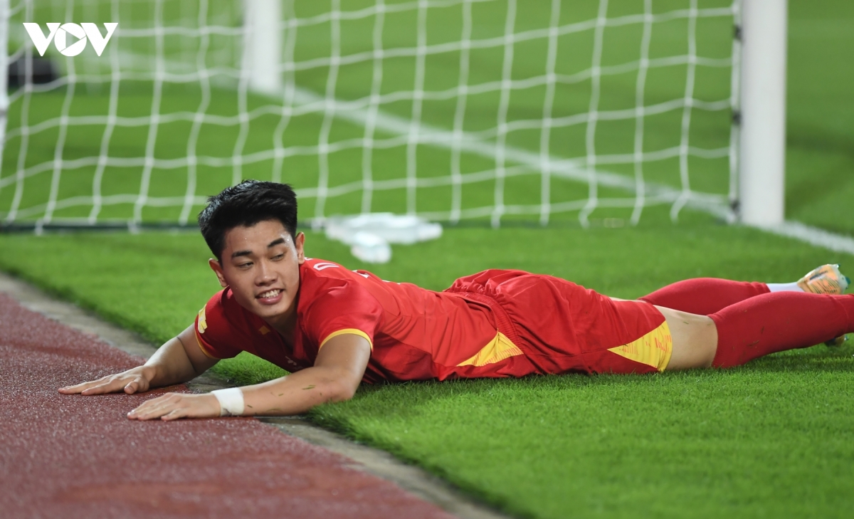 Dinh bac thi dau nhu chien binh giup viet nam vao chung ket asean cup 2026 hinh anh 9