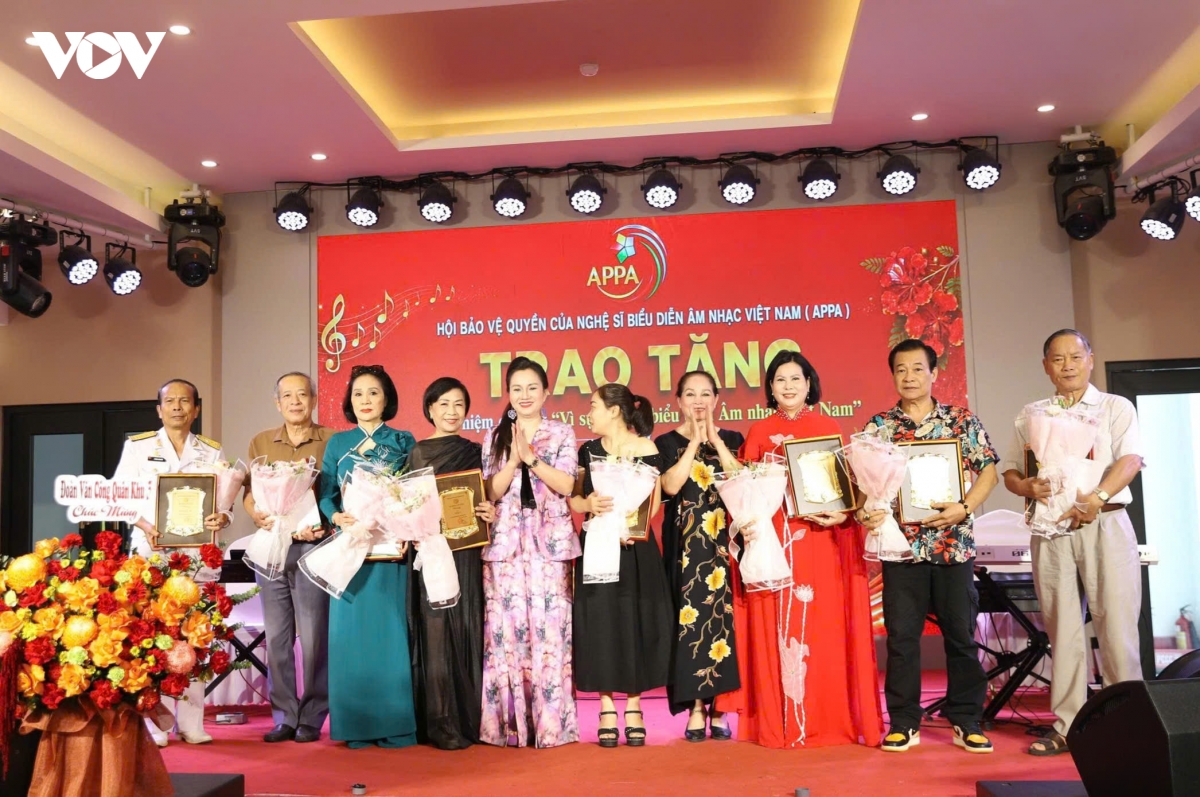 8 nghe si hai phong nhan ky niem chuong vi su nghiep bieu dien Am nhac viet nam hinh anh 1