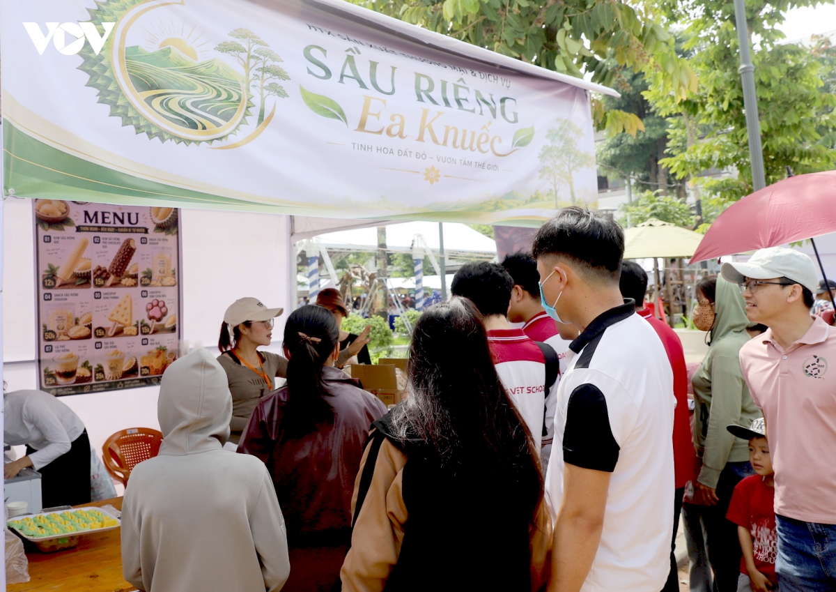 sau rieng Dak lak duoc sang tao thanh 102 mon an dac sac hinh anh 1