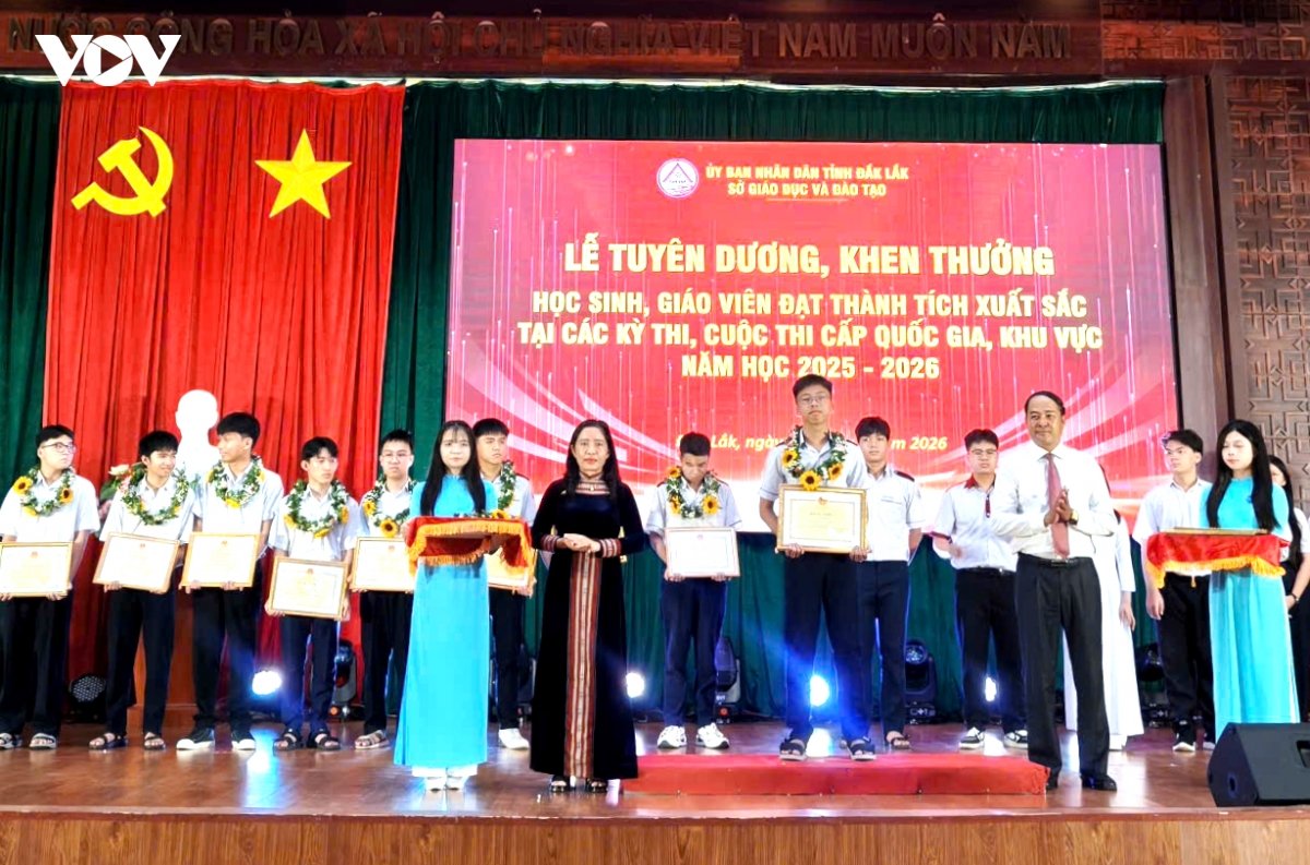 Dak lak dat thanh tich hoc sinh gioi quoc gia cao nhat tu truoc den nay hinh anh 1
