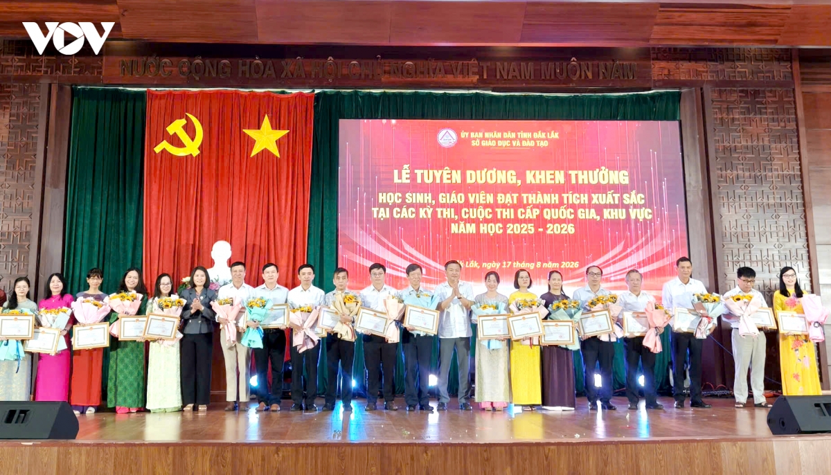 Dak lak dat thanh tich hoc sinh gioi quoc gia cao nhat tu truoc den nay hinh anh 2