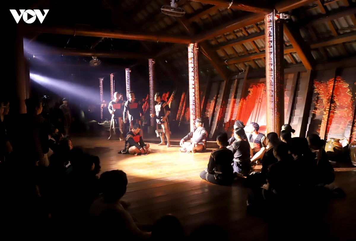 Dak lak thu nghiem san khau trai nghiem de dua van hoa E De thanh san pham du lich hinh anh 2