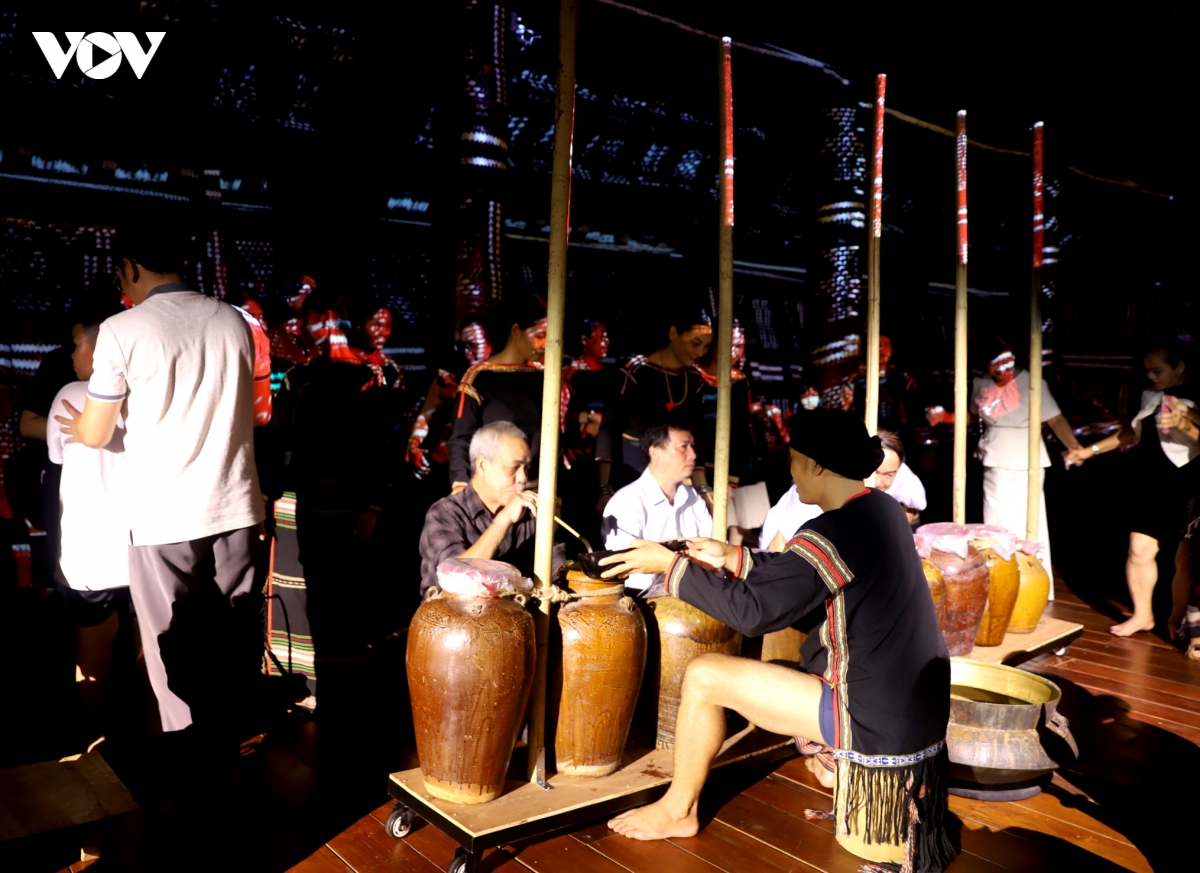 Dak lak thu nghiem san khau trai nghiem de dua van hoa E De thanh san pham du lich hinh anh 4