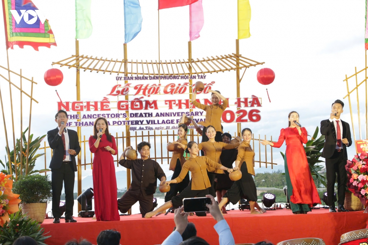 Lễ hội Giỗ tổ nghề gốm Thanh Hà - làng nghề có hơn 500 năm lịch sử