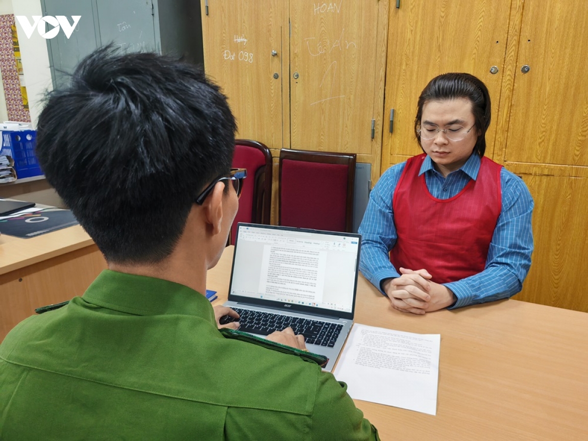 toan canh khoi to pham tuan va 9 bi can lien quan video bao luc trieu view hinh anh 9