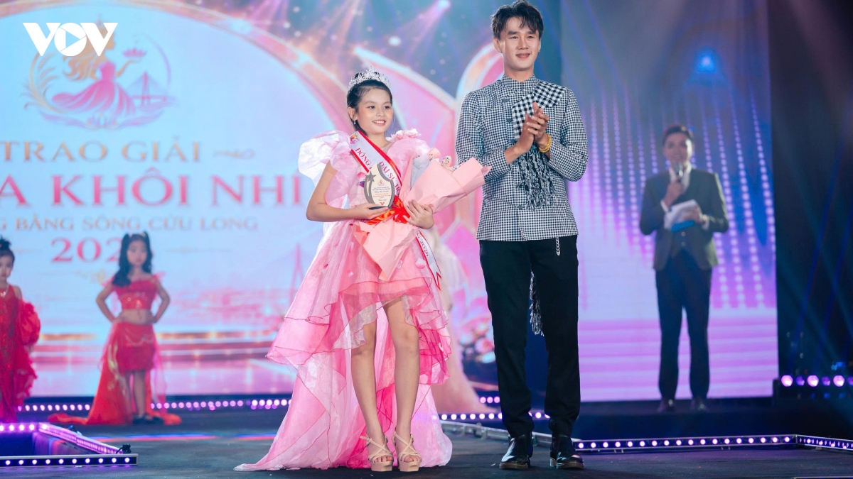  Dai su van hoa nhi hoi tu trong tinh hoa mien song nuoc hinh anh 7
