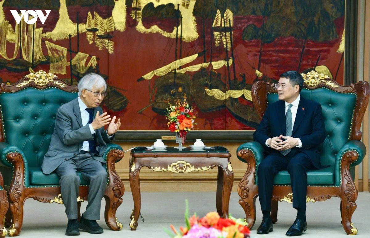 thu tuong le minh hung tiep giao su tran thanh van hinh anh 1