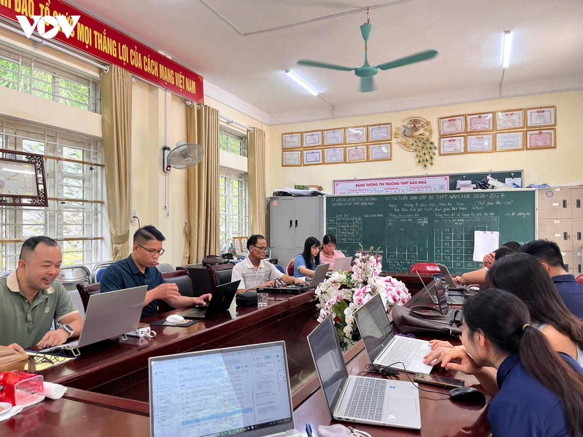 cao bang sap xep truong hoc, giu on dinh viec hoc cua hoc sinh hinh anh 1