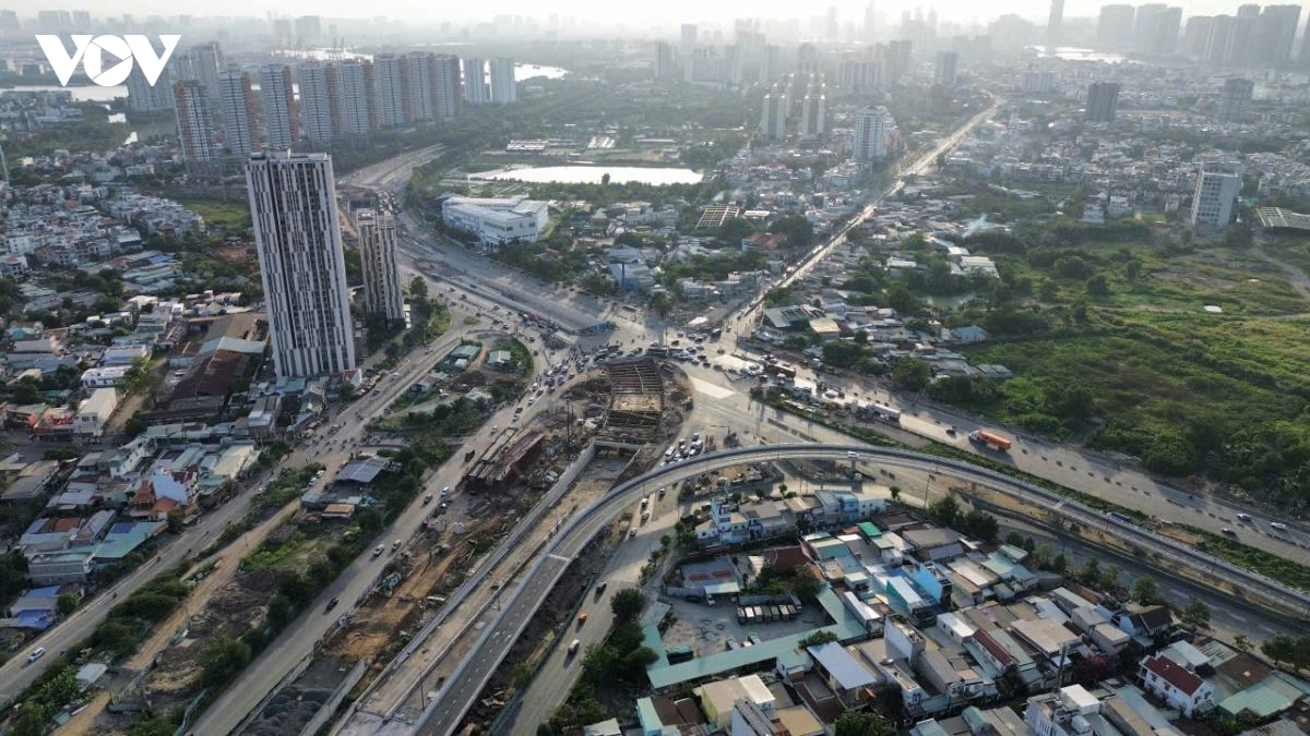 TP.HCM tăng tốc giải ngân đầu tư công, hướng tới mục tiêu tăng trưởng 2 con số