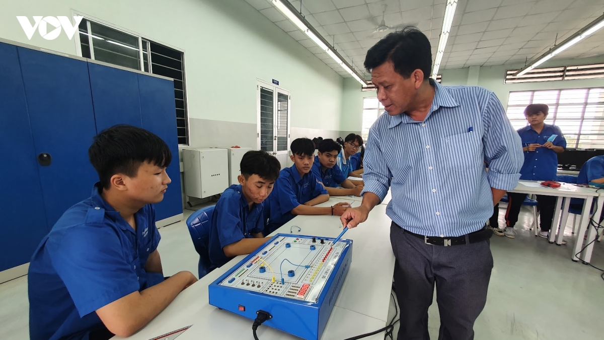 tay ninh uu tien truong hoc ban tru o khu vuc bien gioi hinh anh 3