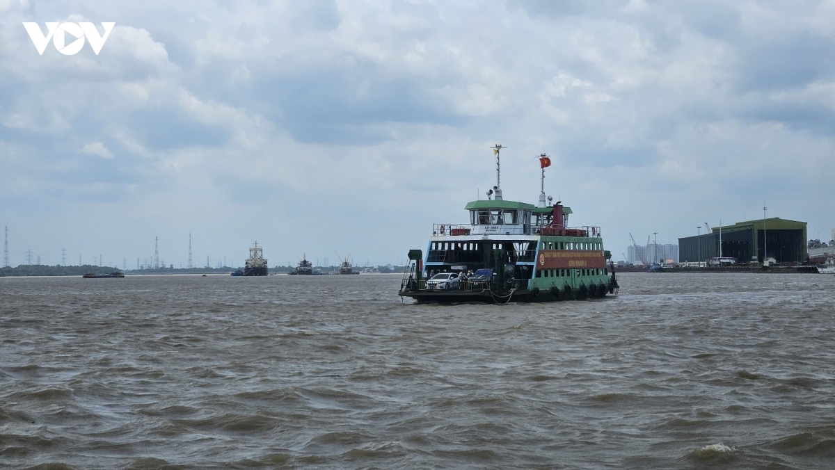 sang 30 8, luong nguoi va phuong tien roi tp.hcm du bao tang manh hinh anh 1