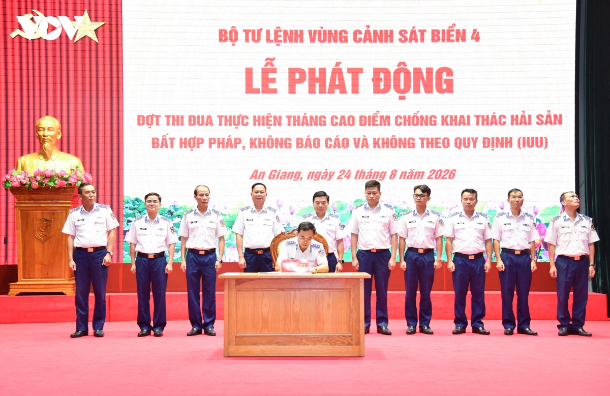 canh sat bien vung 4 phat dong thi dua cao diem chong khai thac iuu hinh anh 3