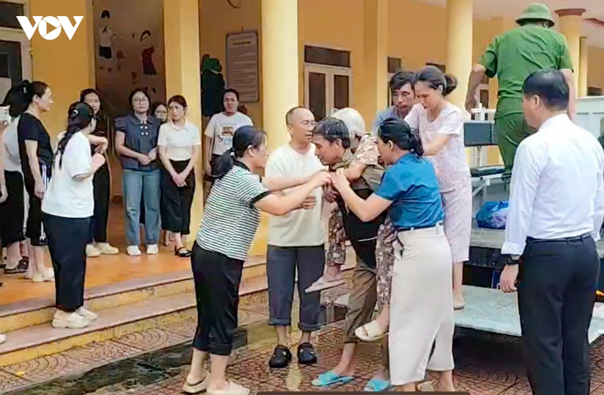 Dac khu cat hai hai phong khac phuc ngap ung sau bao so 4 hinh anh 8