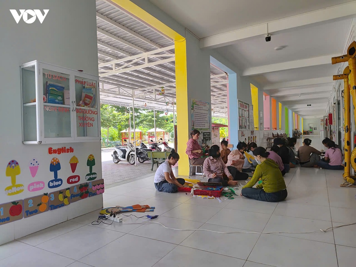 lam Dong sap xep truong lop, nhan su truoc ngay khai giang hinh anh 3