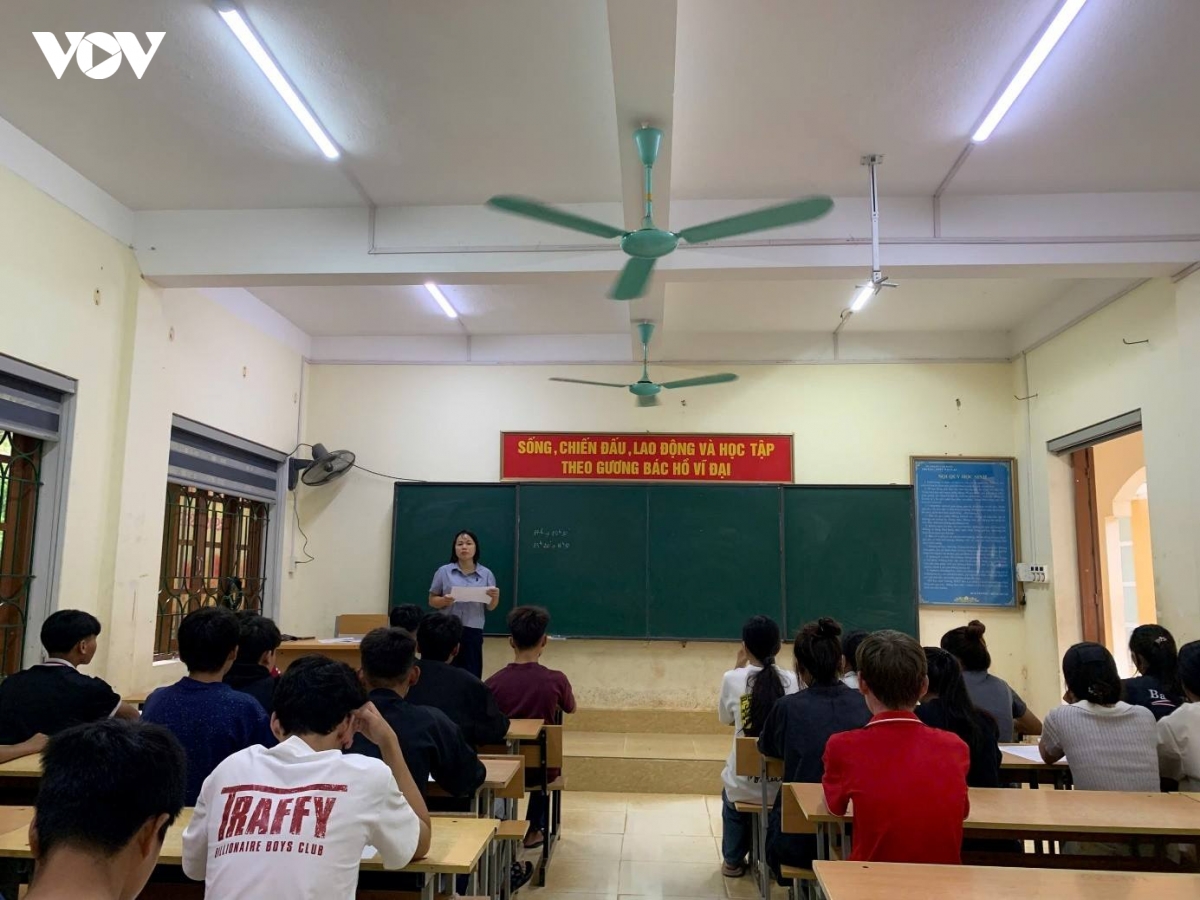 cao bang sap xep truong hoc, giu on dinh viec hoc cua hoc sinh hinh anh 4