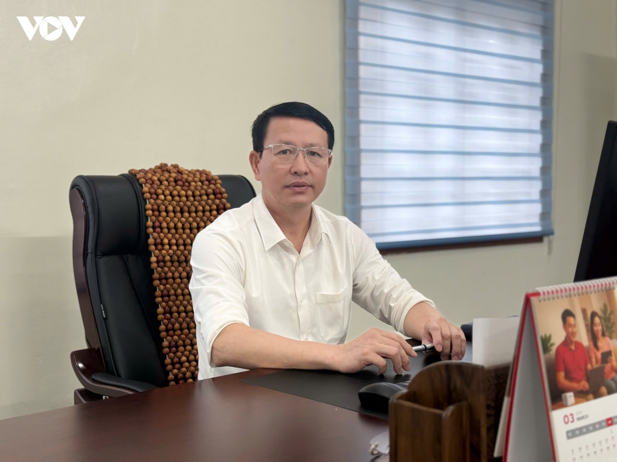 son la sap xep truong hoc, giam 441 hieu truong va pho hieu truong hinh anh 1