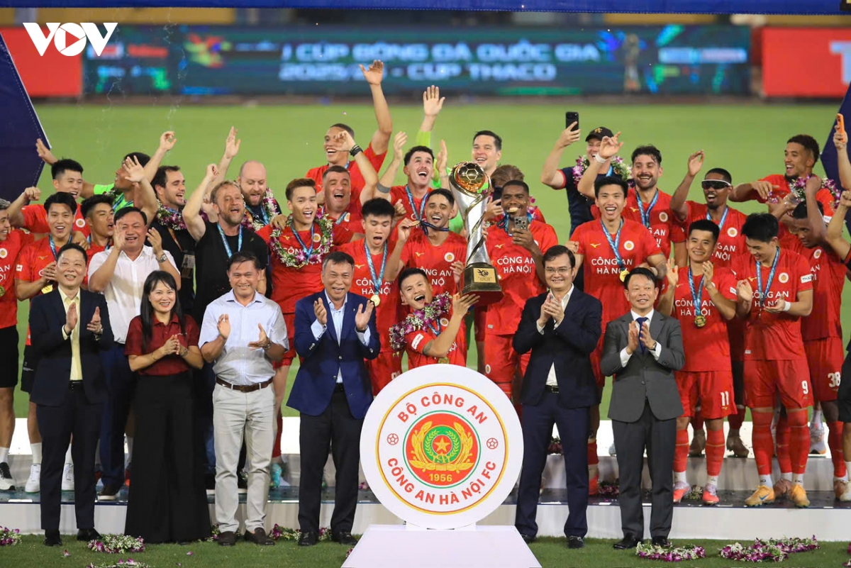 thang dam clb ca tp.hcm, clb cahn gianh sieu cup quoc gia 2026 hinh anh 1