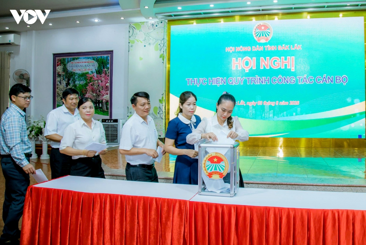 ba h giang nie duoc bau lam chu tich hoi nong dan tinh Dak lak hinh anh 1