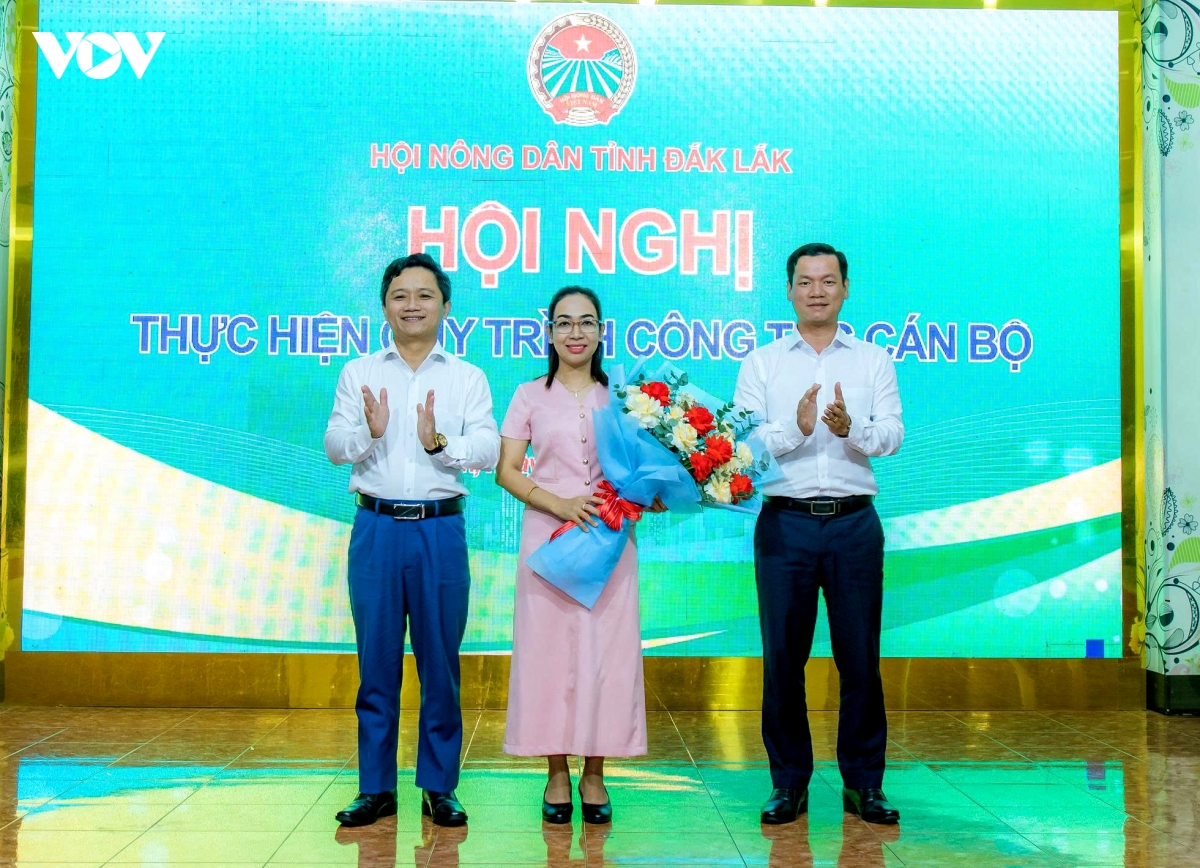 ba h giang nie duoc bau lam chu tich hoi nong dan tinh Dak lak hinh anh 2