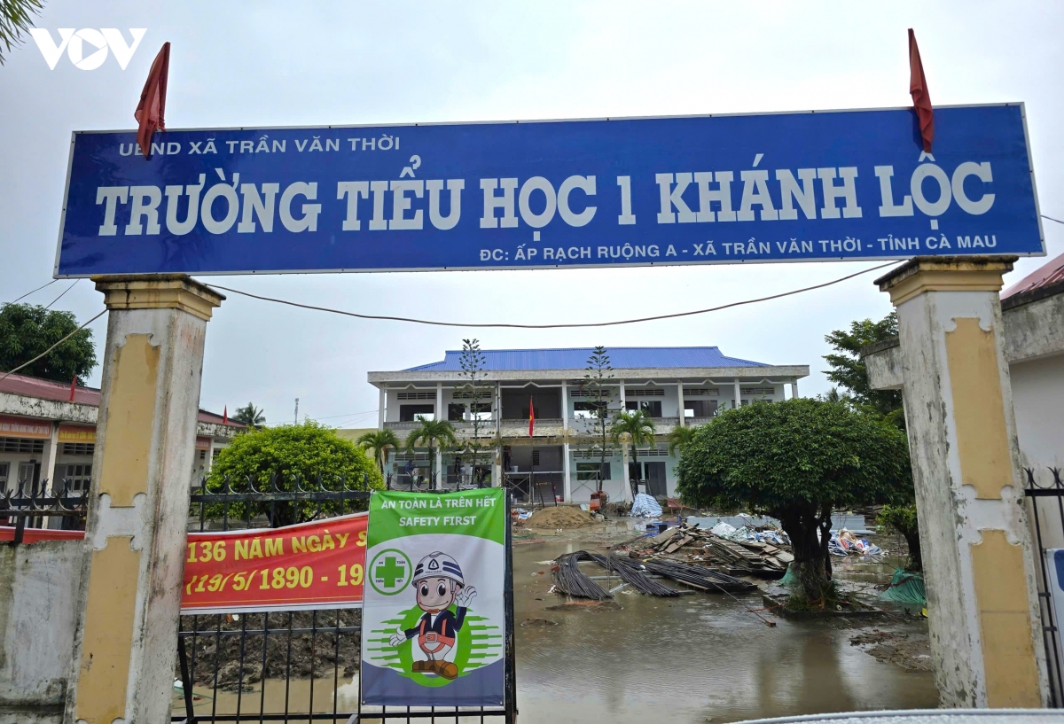 ca mau sap xep mang luoi truong hoc gon bo may, giu on dinh viec hoc hinh anh 1
