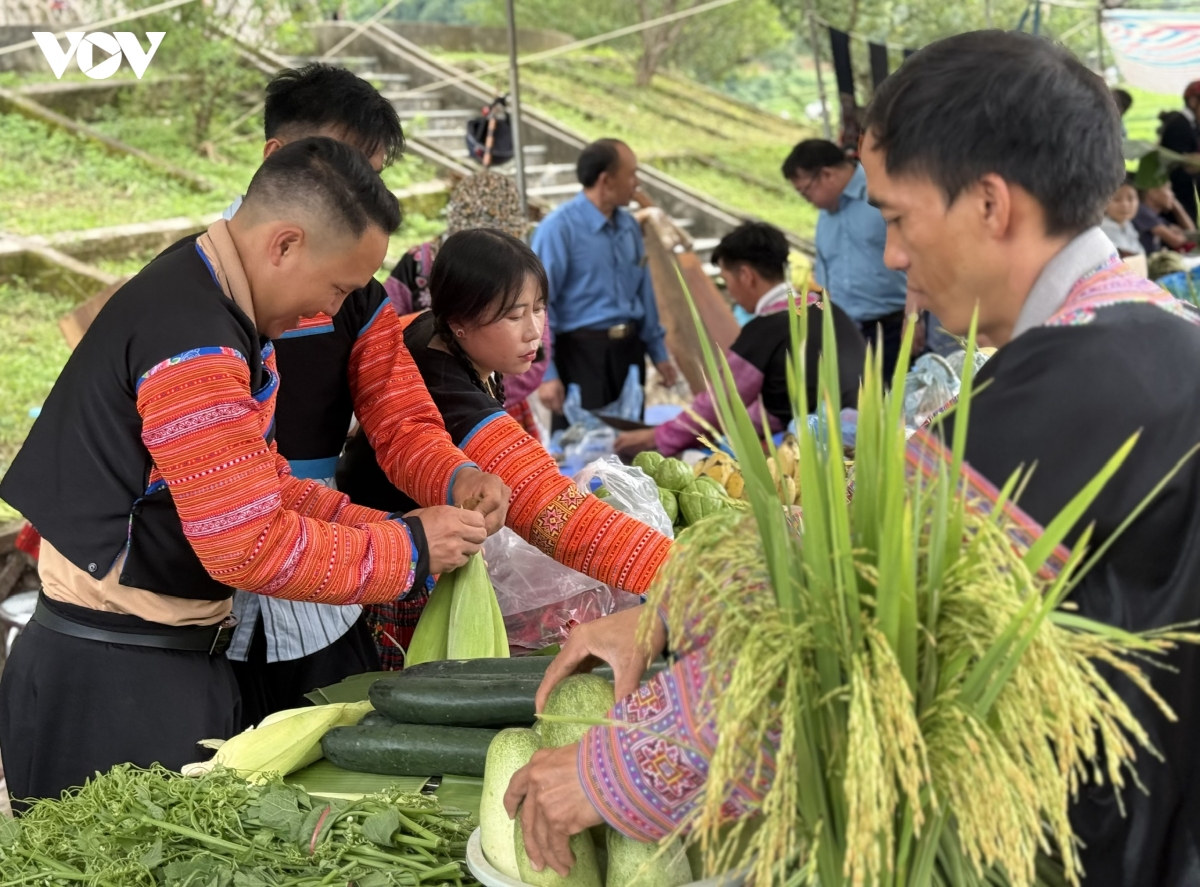 cho phien o mien nho thuong hinh anh 3