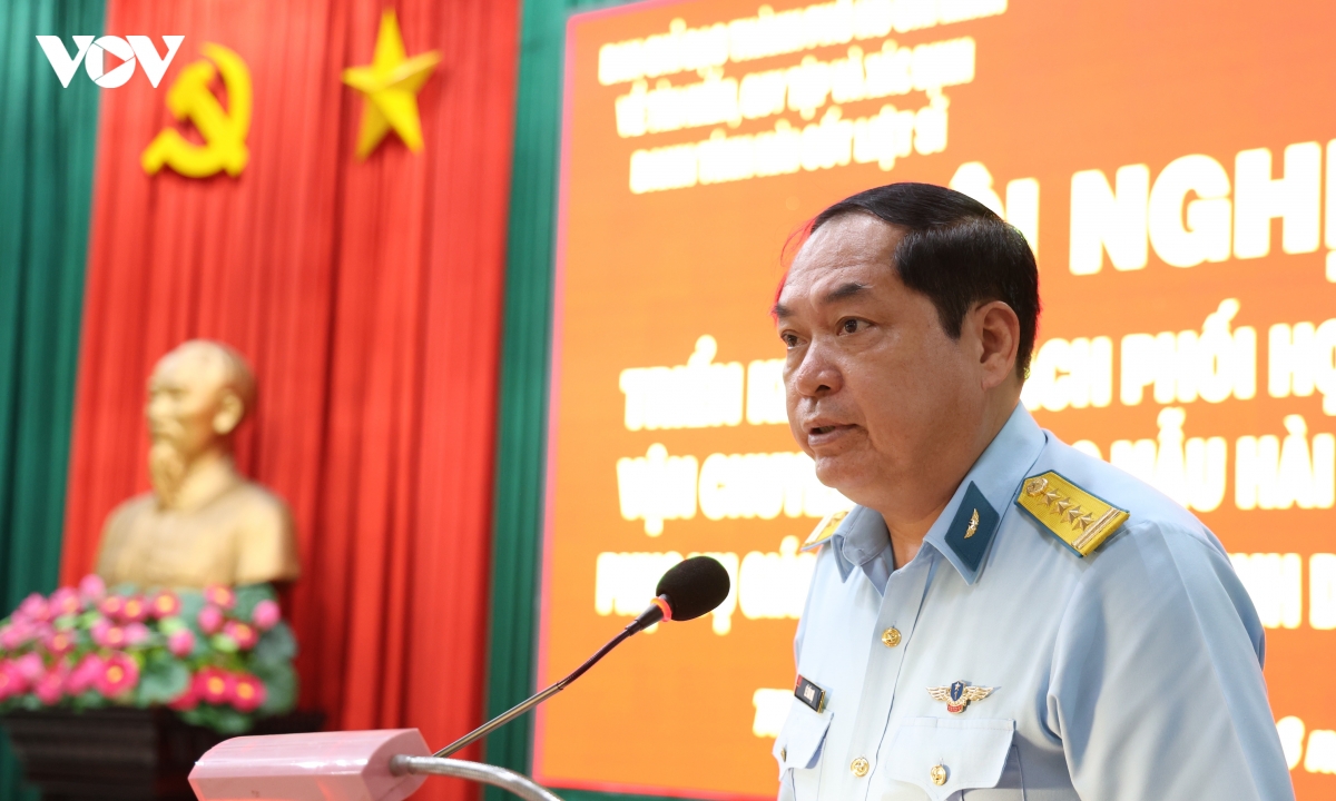 tp.hcm van chuyen mau hai cot liet si bang may bay quan su, de giam dinh adn hinh anh 3