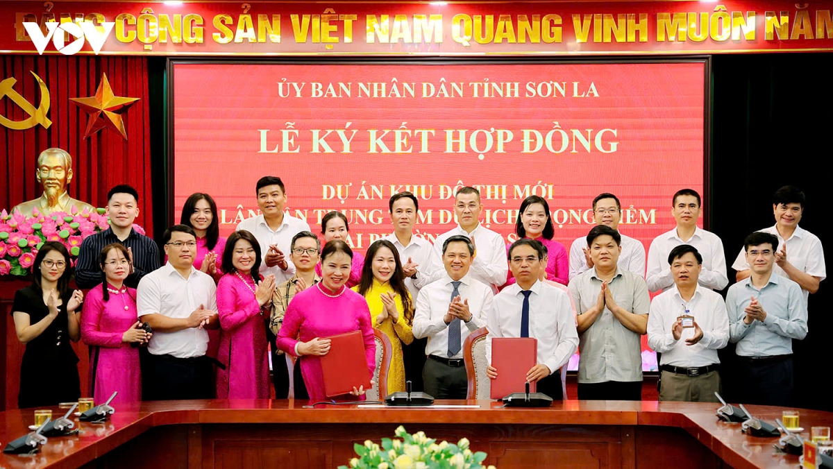 son la se co them khu do thi moi tai khu du lich quoc gia moc chau hinh anh 1