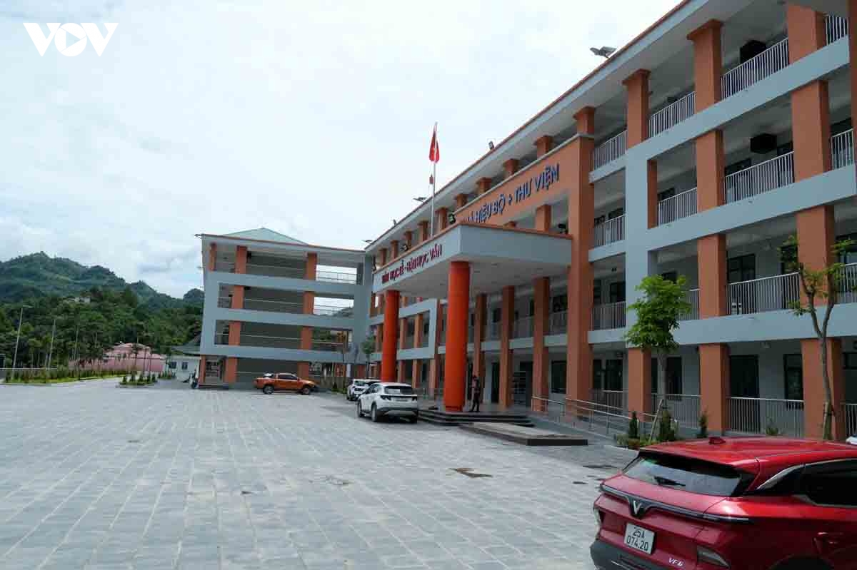 nhung ngoi truong moi o lai chau san sang don mua gieo chu hinh anh 2