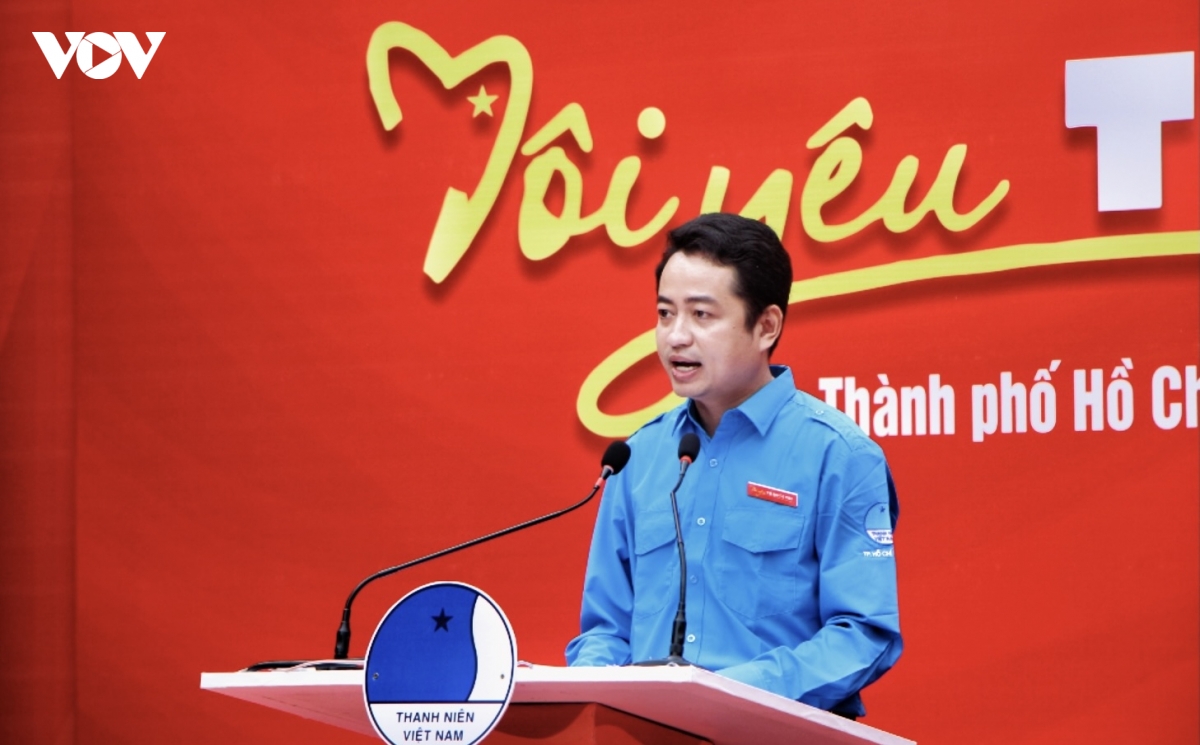 le chao co toi yeu to quoc toi lan toa tinh yeu nuoc va tinh than tuoi tre hinh anh 2