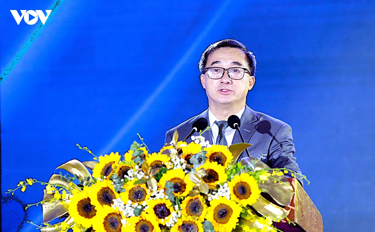 Ung dung y hoc chinh xac trong chan doan, dieu tri ung thu o nghe an hinh anh 1