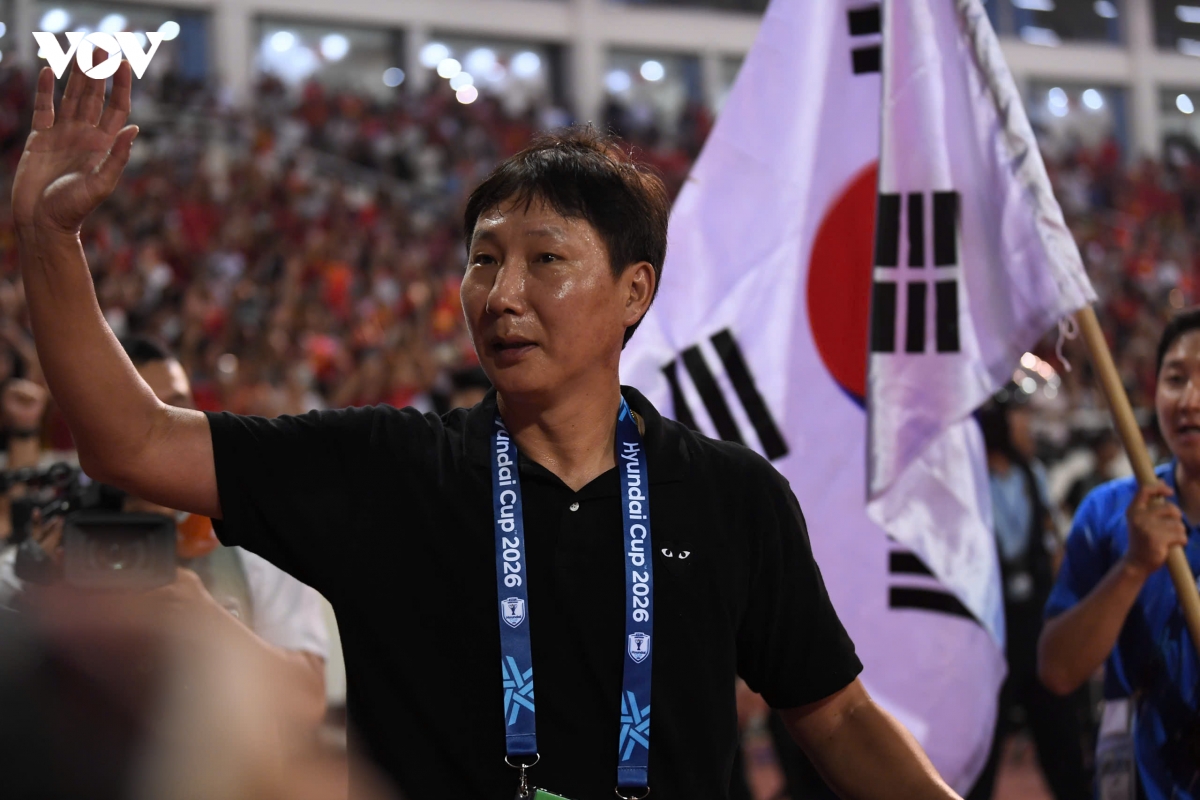 hlv kim sang sik ngan le , Dt viet nam an mung cuong nhiet chuc vo dich asean cup hinh anh 8
