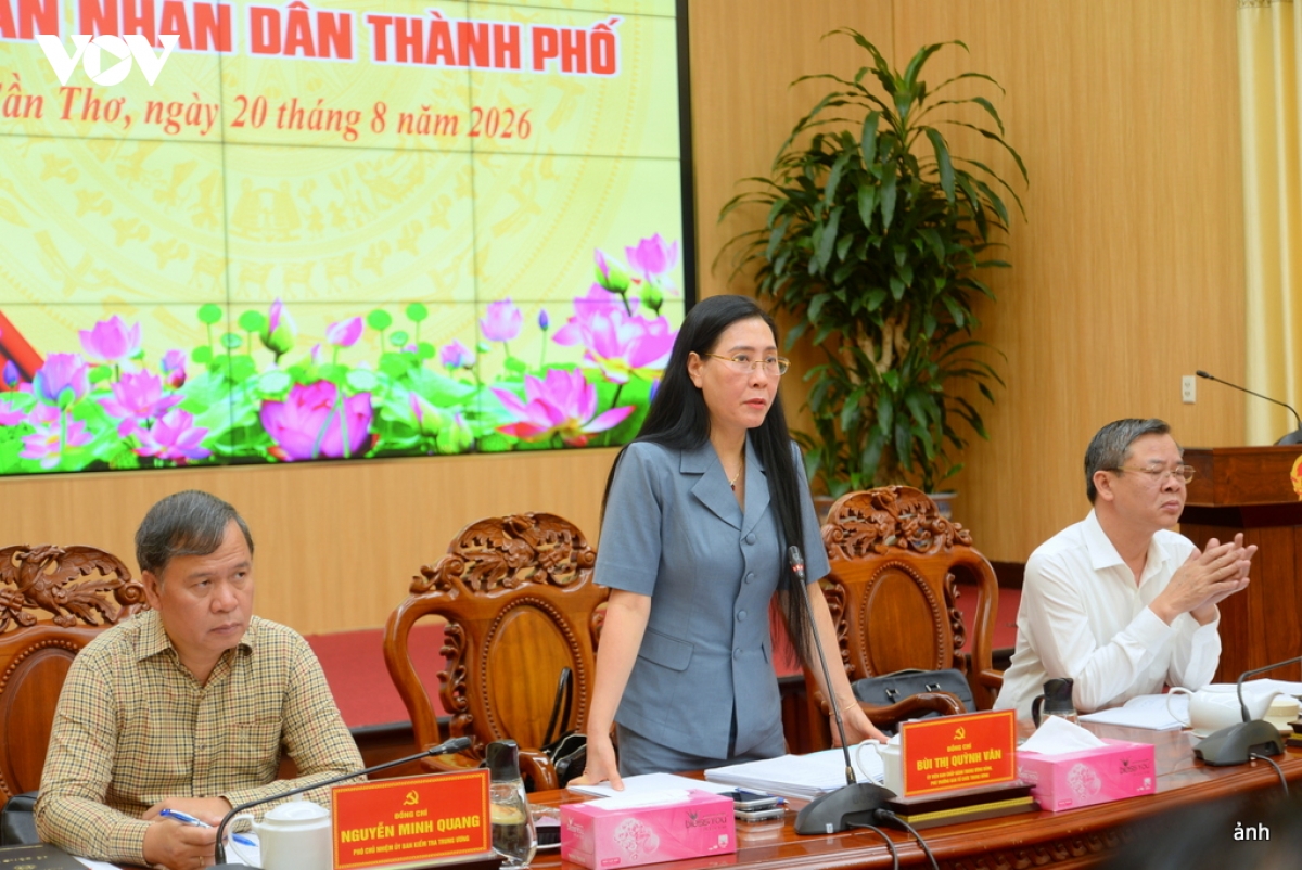 Doan kiem tra, giam sat cua bo chinh tri lam viec voi thanh pho can tho hinh anh 2