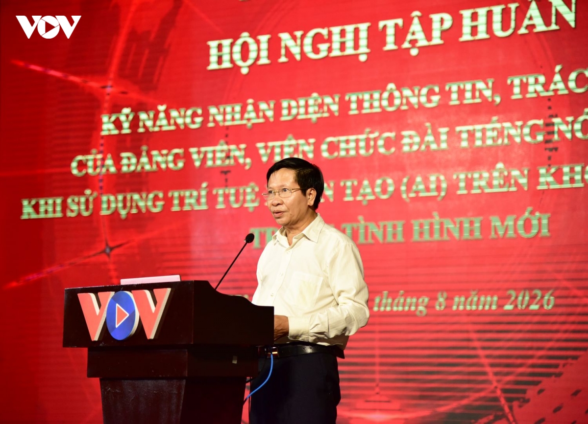 vov tap huan ky nang su dung ai an toan va trach nhiem cua nguoi dang vien hinh anh 2