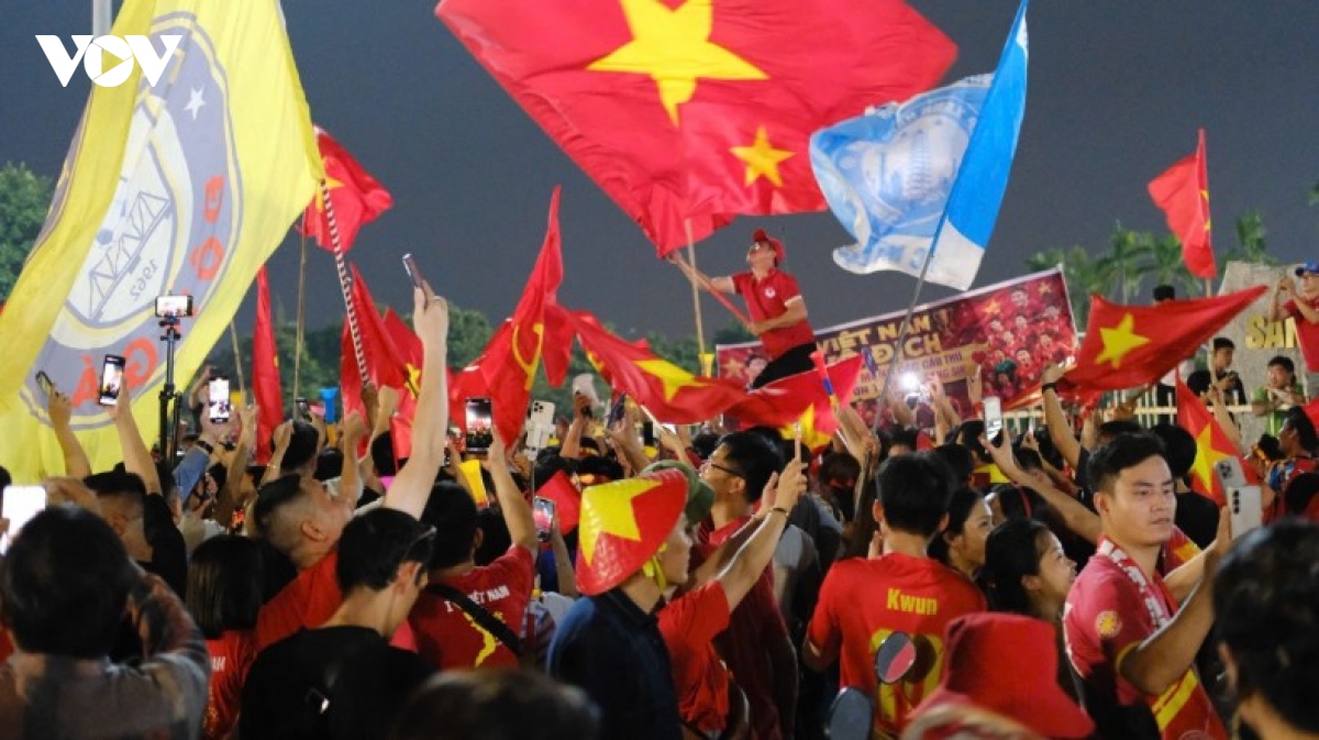vietnam claim asean cup 2026 title after 2-2 second-leg draw with thailand picture 10