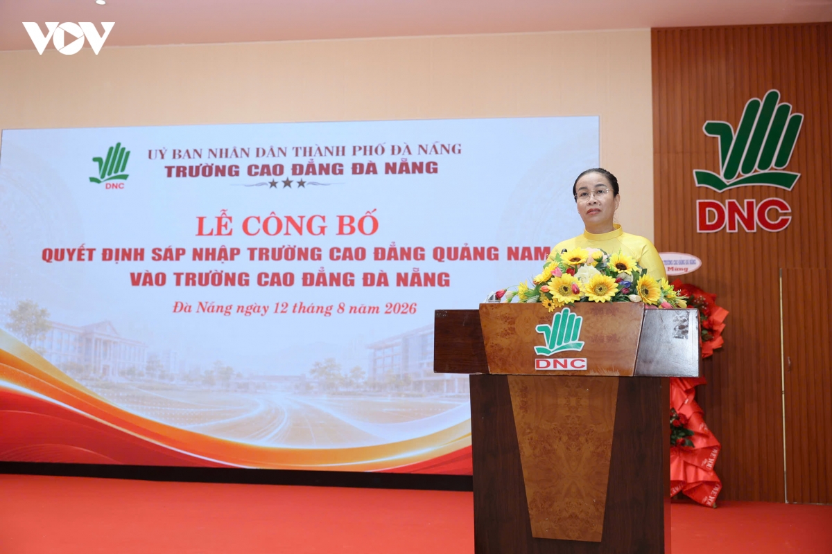 pgs.ts vu thi phuong anh lam quyen hieu truong truong cD Da nang sau sap nhap hinh anh 2