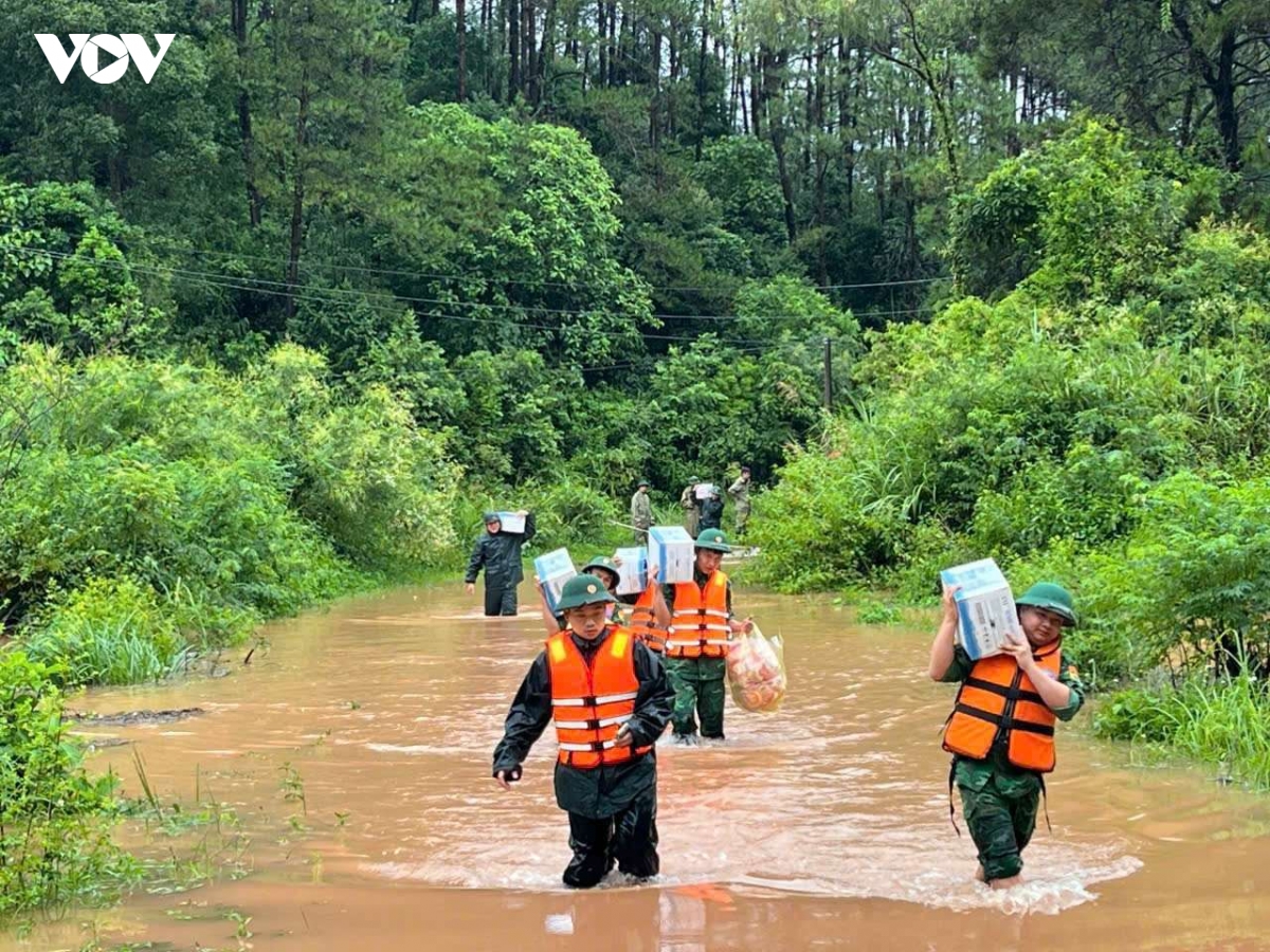 lang son huy dong bo doi bien phong ho tro khac phuc hau qua mua lu hinh anh 2