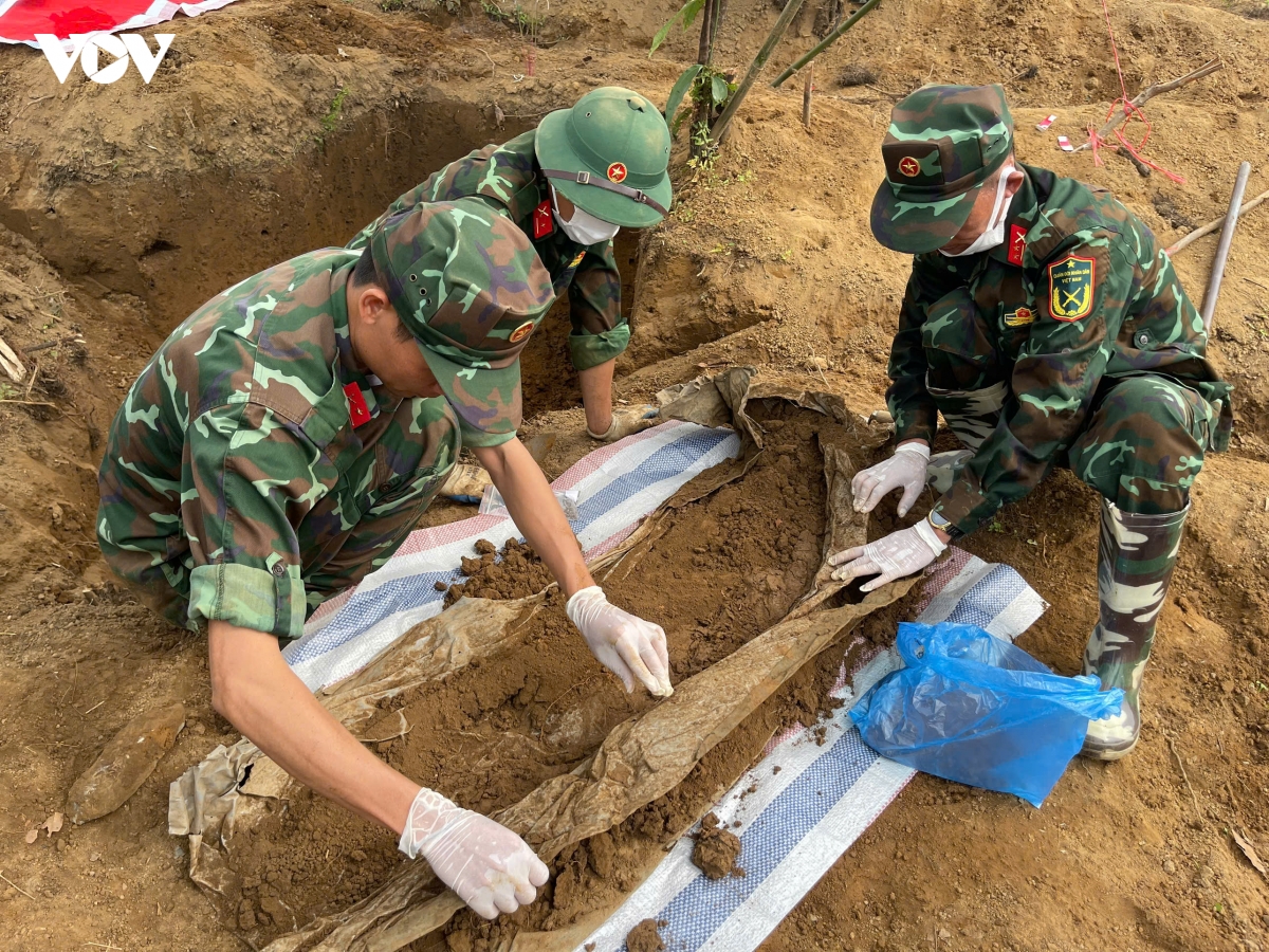 lao cai vuot tien do 12 thang trong cong tac lay mau dinh danh hai cot liet si hinh anh 1